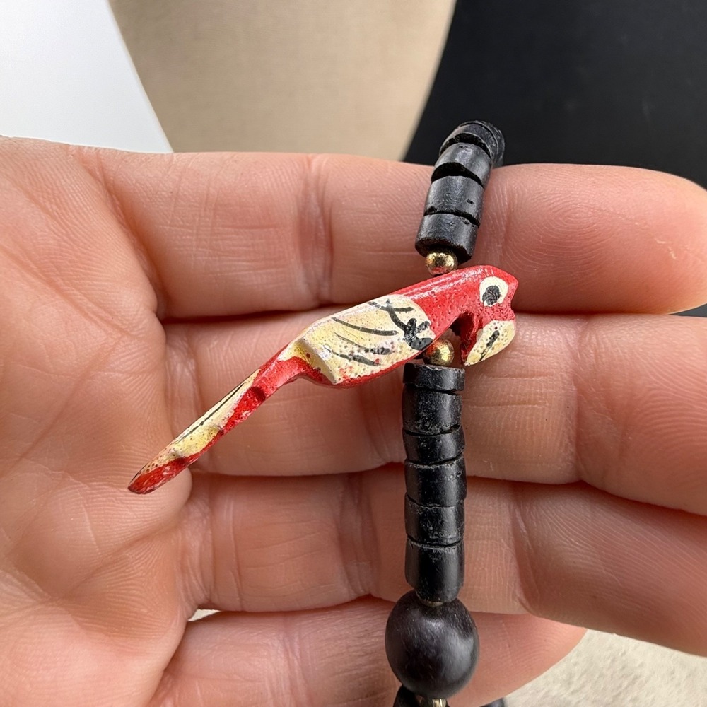 Vintage Wood Beaded Necklace Birds Carved Parrot 28"